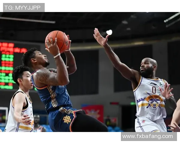 昆汀-皮特森助攻创造进攻奇迹,领队狂胜对手 昆汀-皮特森助攻创造进攻奇迹,领队狂胜对手